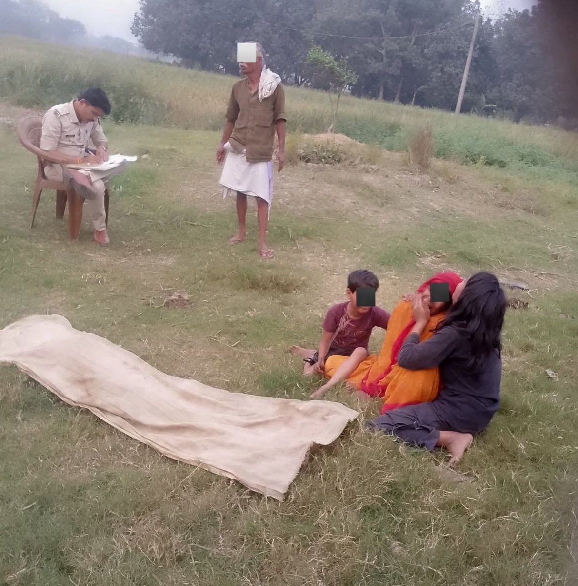 #सारण में जो हुआ वह वीभत्स और बर्बर है ----- एक बेहद खतरनाक प्रवृत्ति पनपती दिख रही है --- बच्ची के साथ दरिंदगी करने वाले , फिर उसे मार कर कुएं में फेंक देने वाले कठोरतम दंड पाएं , यह सुनिश्चित करना <a href="/NitishKumar/">Nitish Kumar</a>  और <a href="/samrat4bjp/">Samrat Choudhary</a>  का राजधर्म है ---- ये और इनका राजधर्म दोनों कसौटी