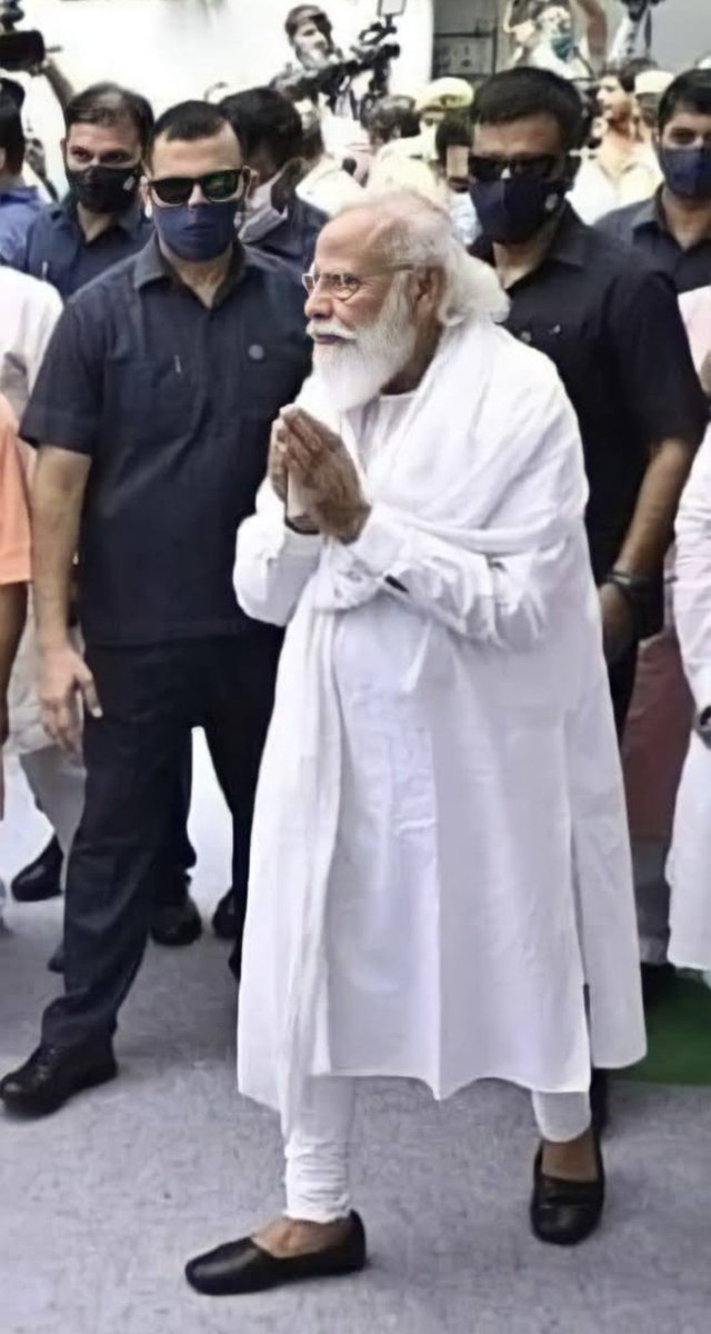 Prof. इलाहाबादी ( نور ) tweet media