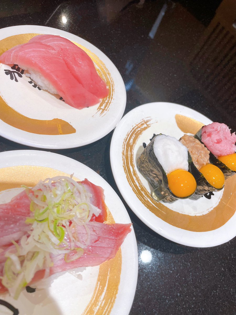 misuzu_tora's tweet photo. こんにちは•ᴗ•ꕤ*
今日のランチ😋🍴💕
ねぎしおまぐろ
さっぱりしていって美味しい😋
本鮪🍣油が乗っていて美味しい😋
月見三点盛りはうずら卵🥚が
3個あってとても気分上がる⤴️
美味しい😋

美鈴🩵🌹 https://t.co/1g9TaFzdSC