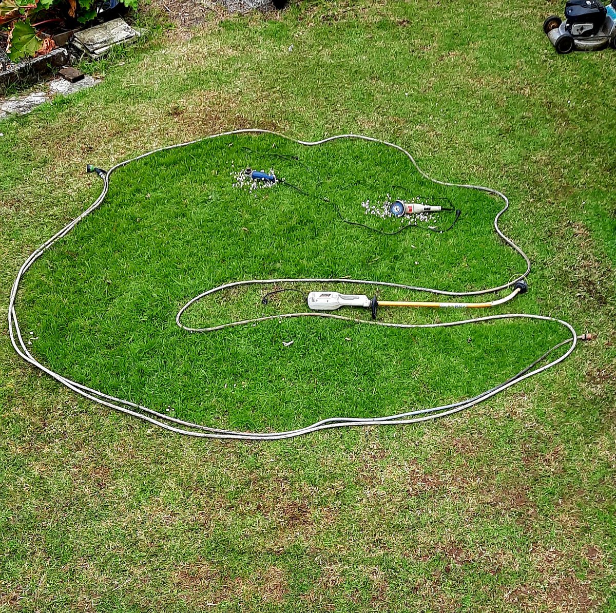 H.Moon .. waiheke.x tweet media