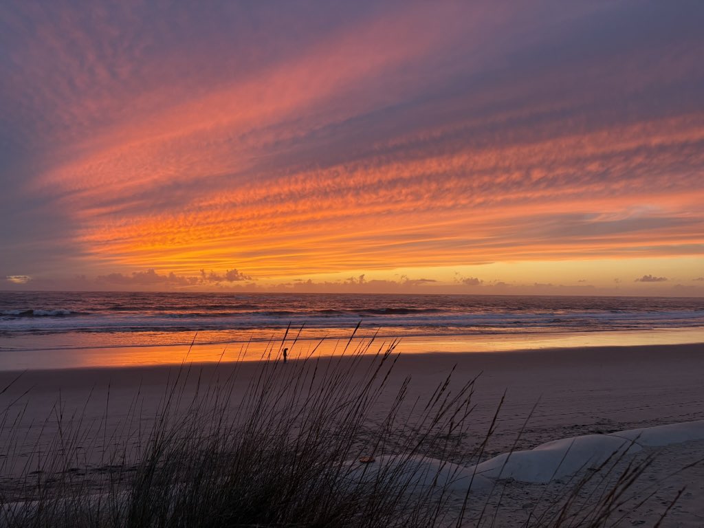 #praia_de_ofir #fão #união_das_freguesias_de_apúlia_fão #portugal #norte #braga #pt #north_atlantic_ocean #shotoniphone #iso640 #sky #sunset #event #lake #rua_dos_barcos #iso200 #beach #iso250 #iso125