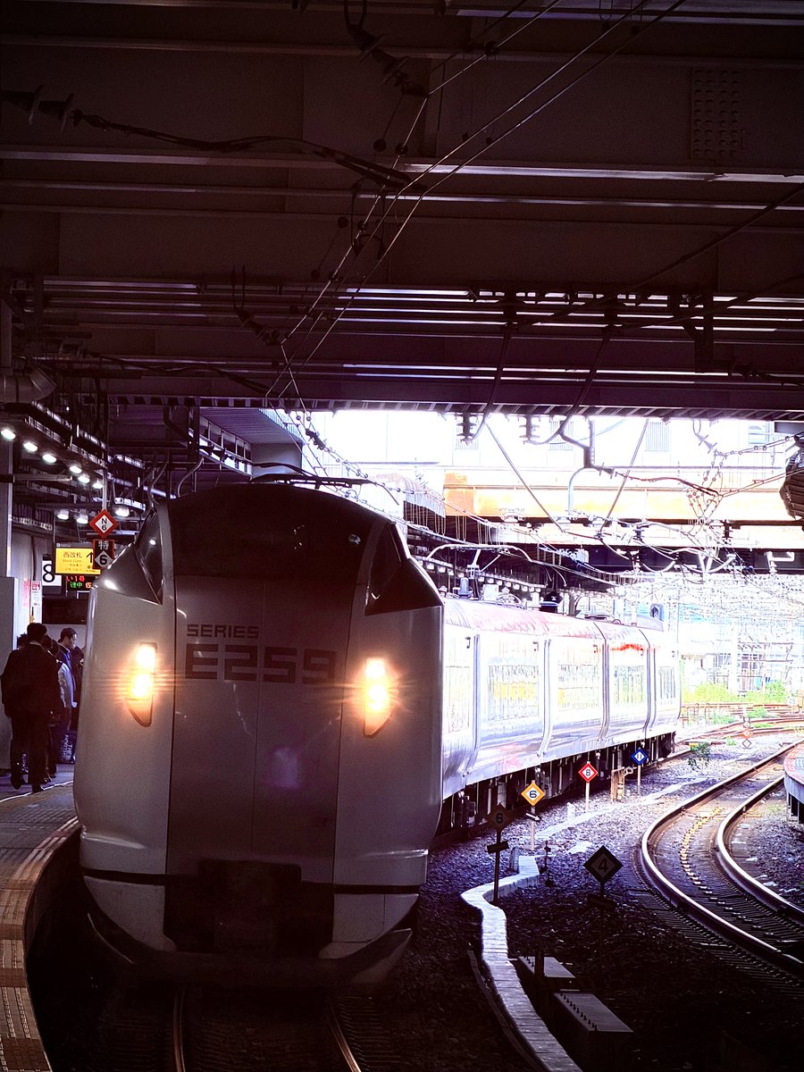 nottabi_odekake's tweet photo. いい感じに撮れたしおさい🚃 https://t.co/qE5mymIbjo