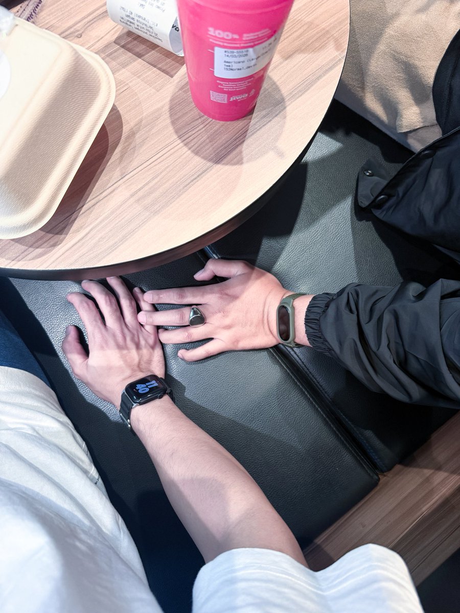 and suddenly everything felt electric. ⚡️