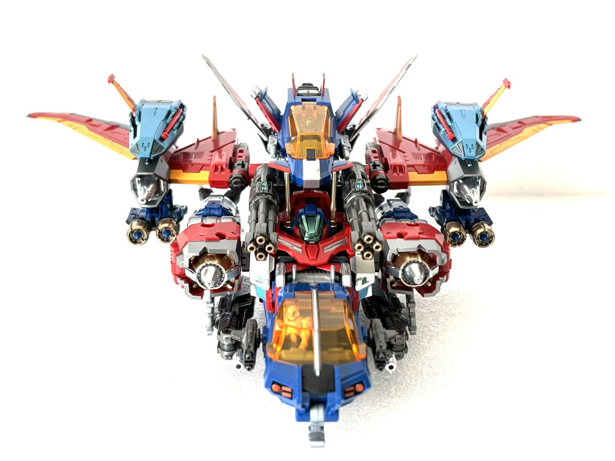 GunnerMicro's tweet photo. ちょっと変形してみた🚀

#ダイアクロン https://t.co/UuqlHS2lZ3