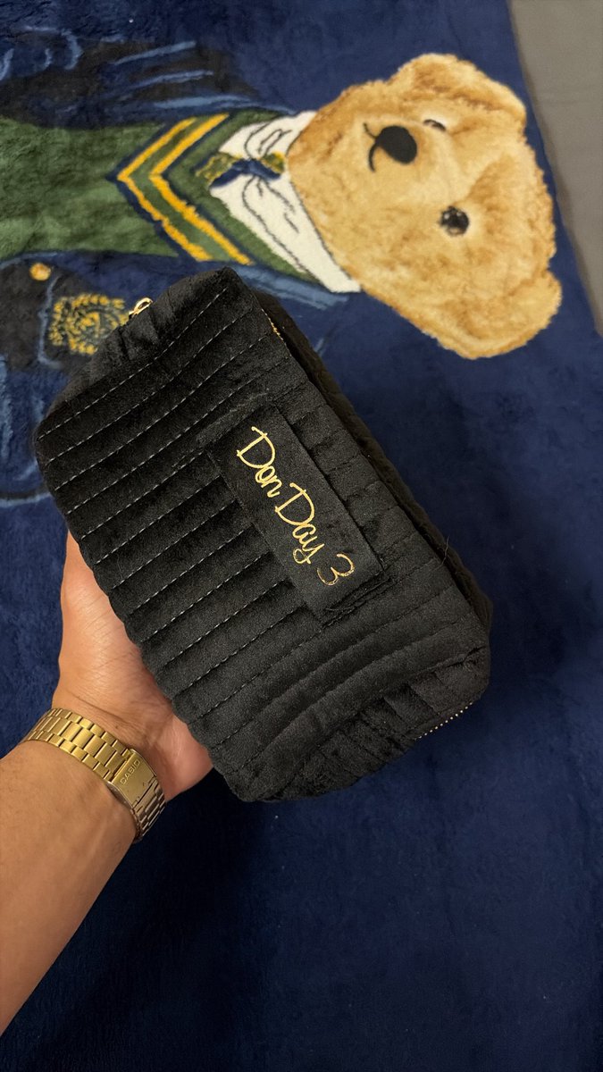 twondon. tweet media