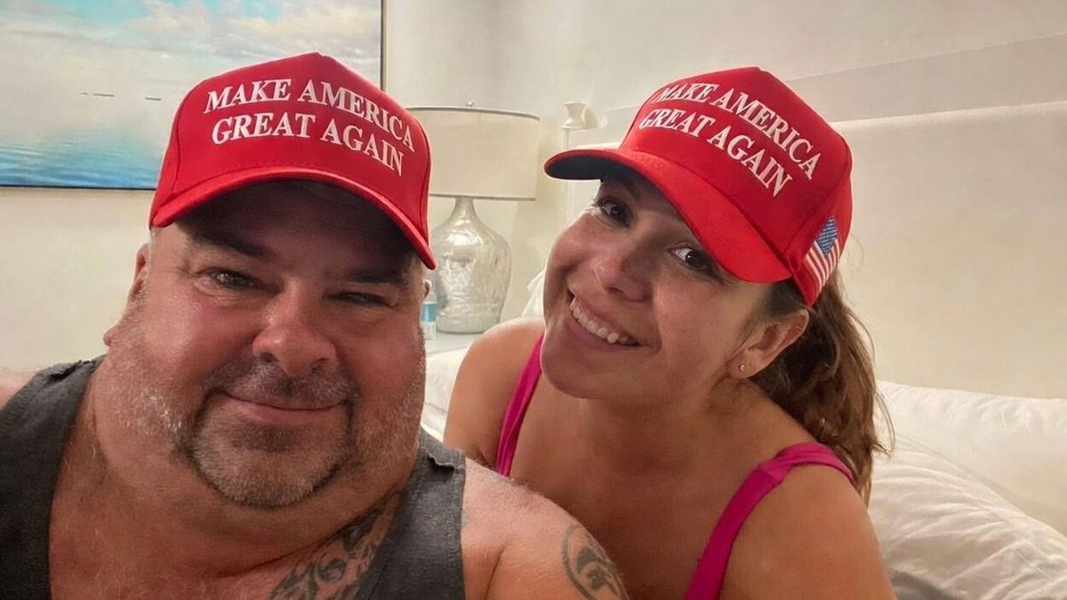 brokenmrmiyagi's tweet photo. Stay jealous loser. You will never have our love. #WeVoteRed #Jesus #MAGAWife https://t.co/AUFfchnCko
