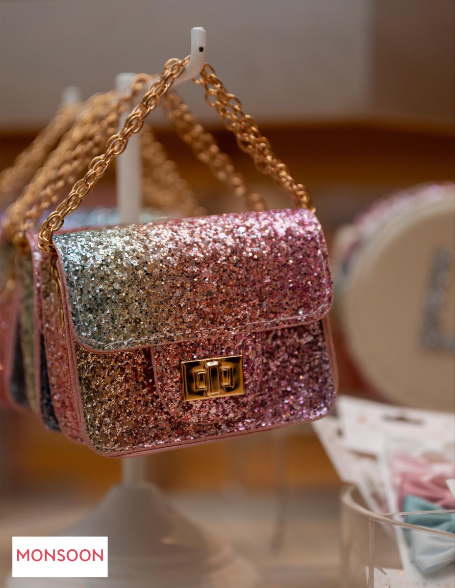 DalmaMall's tweet image. Little styles with big charm.
Discover adorable outfits and playful fashion for your little ones at Monsoon in Dalma Mall.

📍First Floor, Dalma Mall

#monsoonfashion #elegantstyle #fashionfinds #dalmamall #inabudhabi