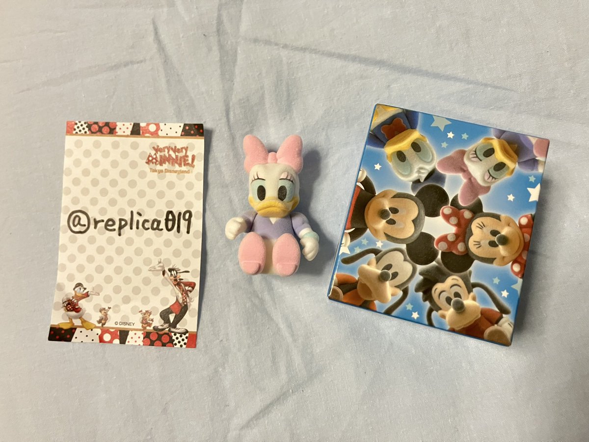 六花＠グッズ整理中 tweet media