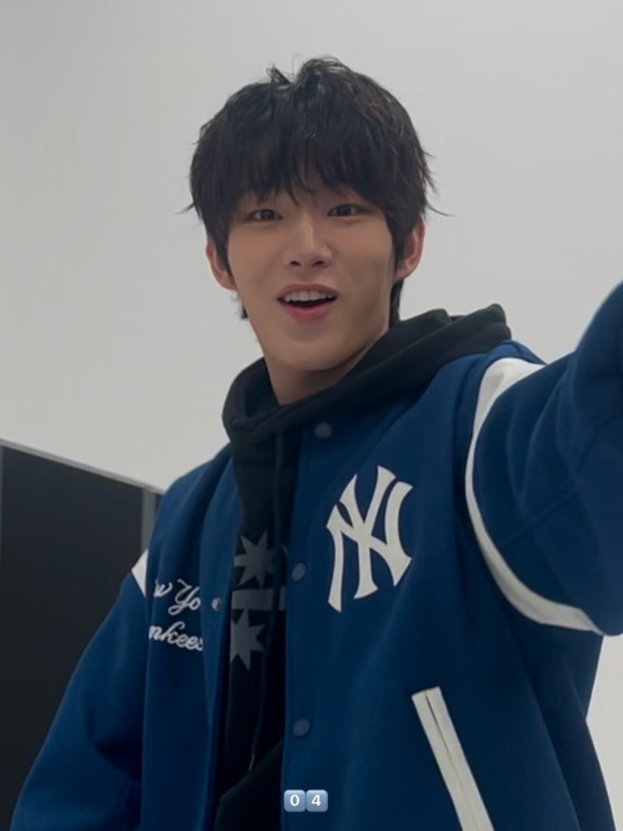 04 ໒꒱₊⋆ tweet media