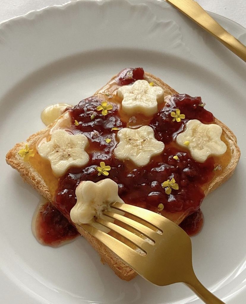 Cute Dessert tweet media