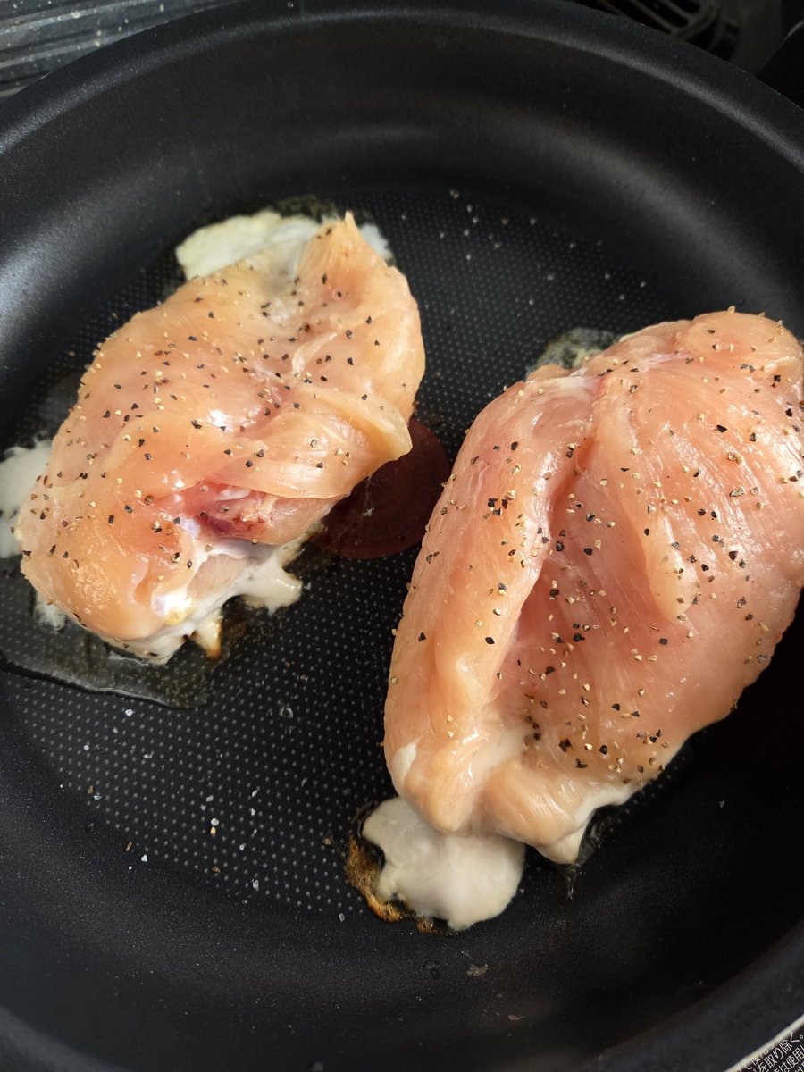 qu_u.Rii👼☔ tweet media