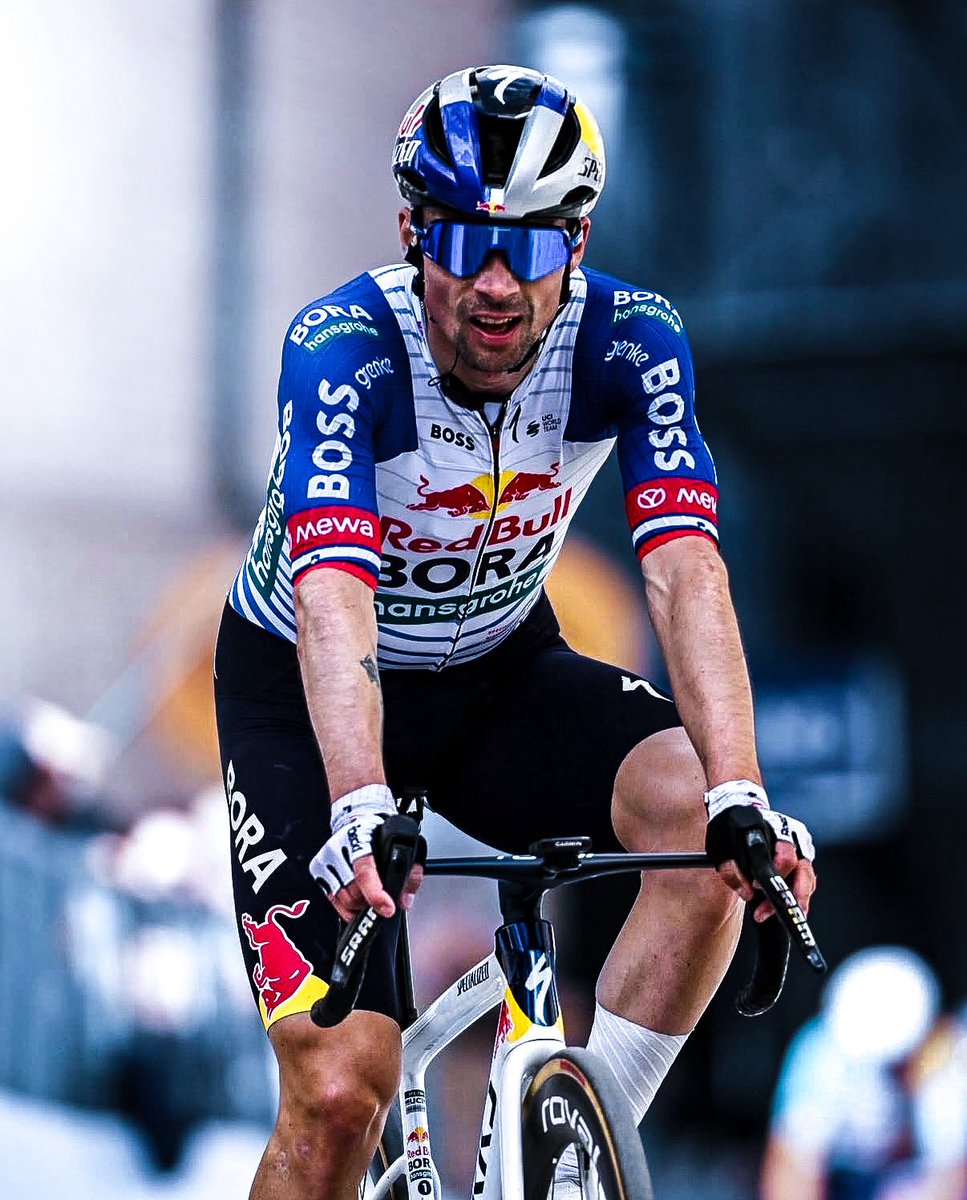 Lukáš Ronald Lukács tweet media