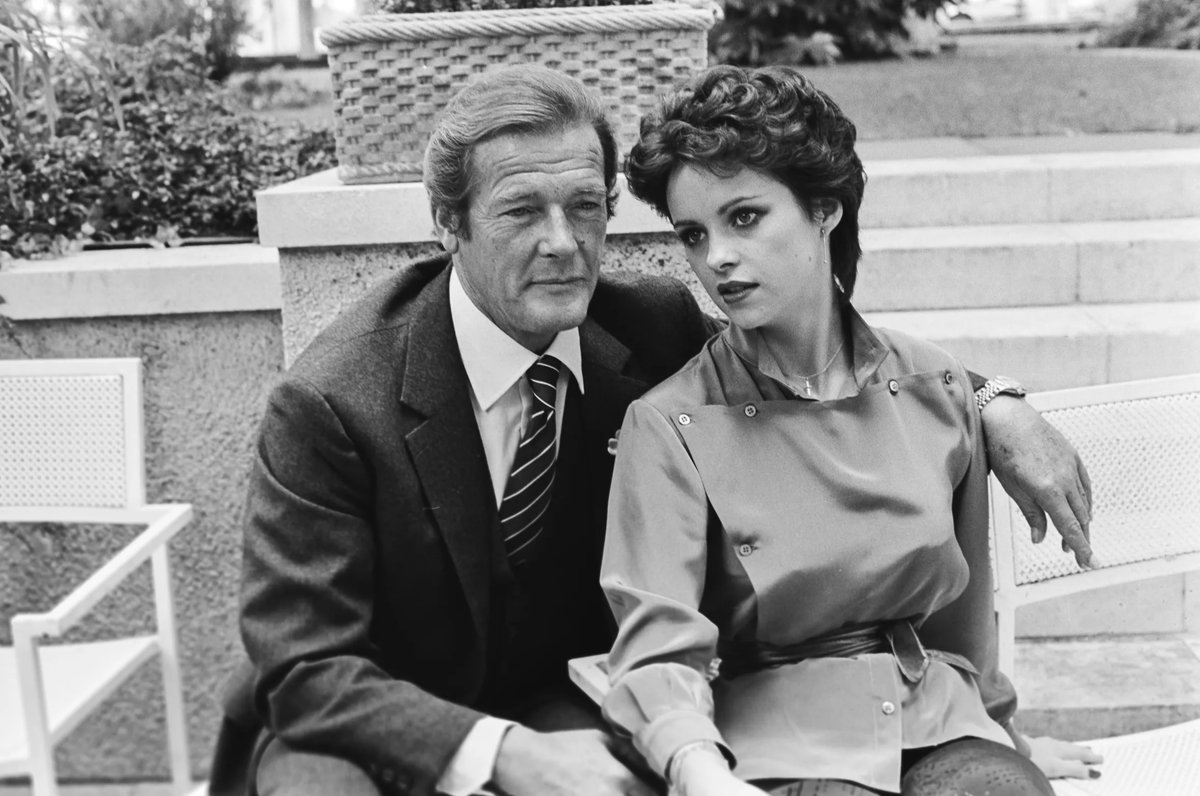 RogerMooreFan's tweet photo. Roger Moore and Sheena Easton. https://t.co/zgyTLvMUyZ
