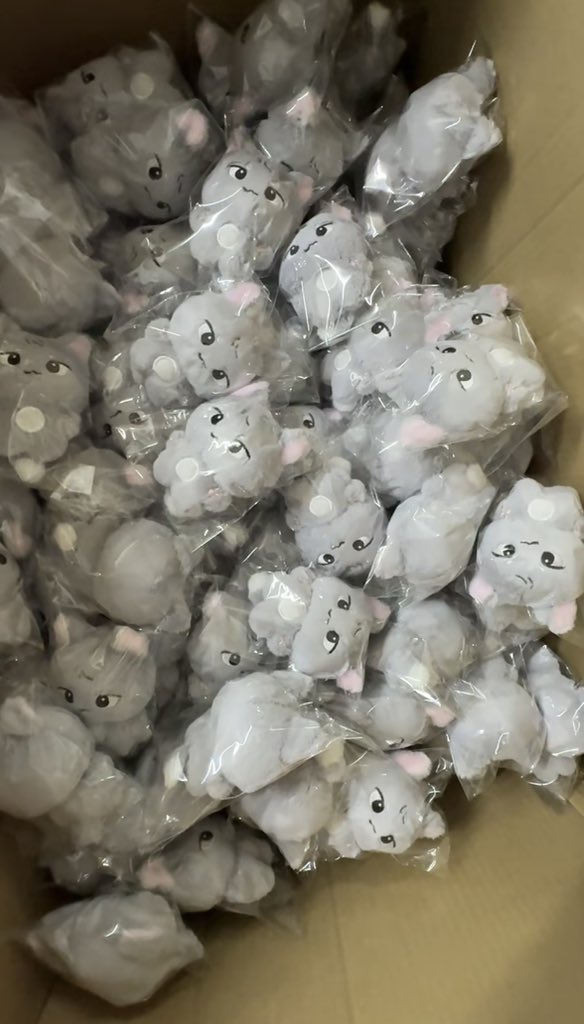 늑댕이 tweet media