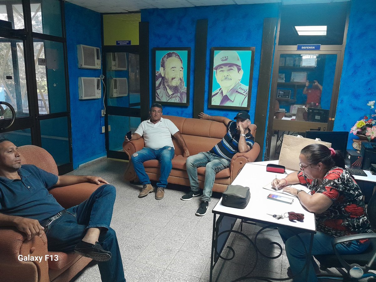 Se reúne el Grupo de Respuesta Rápida de la Delegación Provincial de Recursos Hidráulicos Las Tunas.
#PorLasTunaLaVictoria
#SomosContinuidad