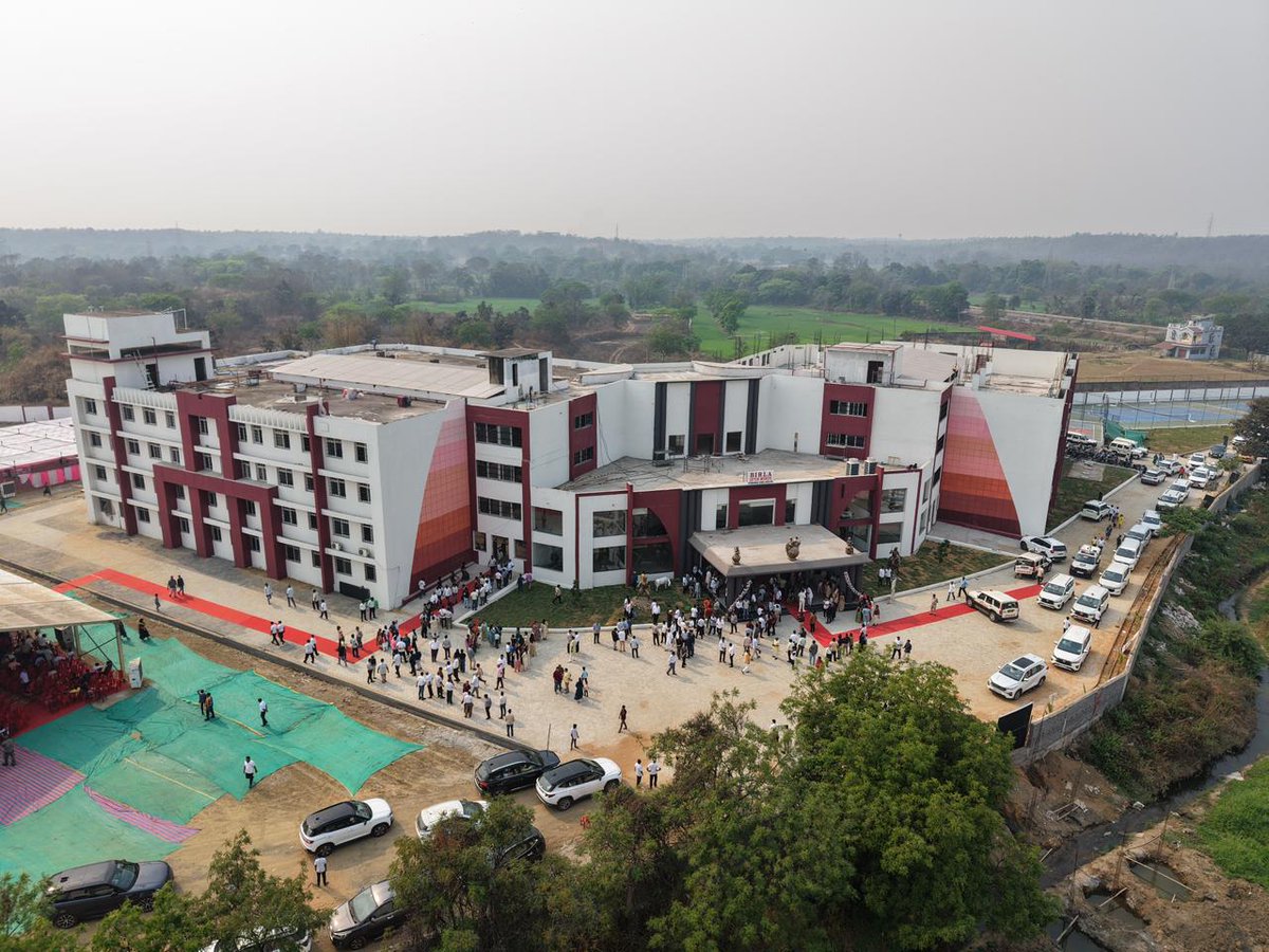 dpradhanbjp's tweet photo. संसदीय क्षेत्र संबलपुर में Birla Open Minds International School का उद्घाटन कर उत्सुक हूँ। इस महत्वपूर्ण अवसर पर विद्यालय परिवार को हार्दिक बधाई तथा संबलपुर के नागरिकों, विद्यार्थियों और उनके अभिभावकों को शुभकामनाएँ। https://t.co/IDPhq9rPMg