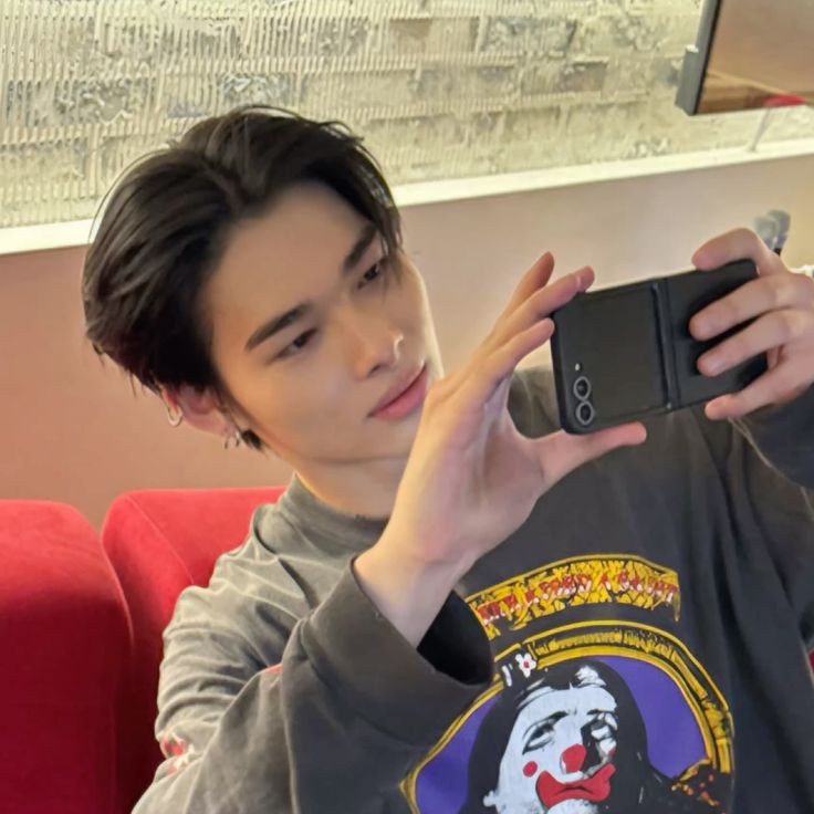 Melintasi waktu bareng bayi besar.