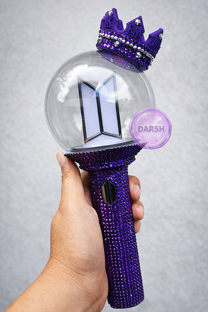 darshkpop's tweet photo. Arirang vibes, ARMY hearts.💜
What is your love song? 
#BTS #ARMYBomb #Borahae
Rhinestone Skin for Version 4
• Easy stick application
• Pre-cut design
• No glue residue
• Handcrafted rhinestone sticker 📷
https://t.co/vzAFl0WddW https://t.co/fjV1DBDD2z