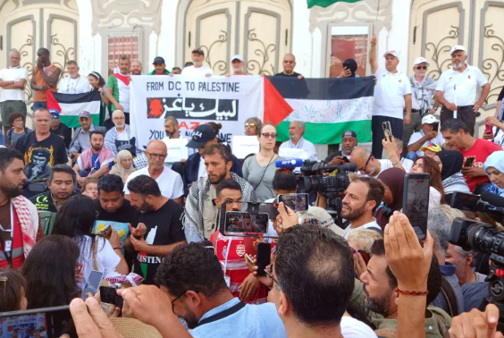 مطالب بالإفراج عن نشطاء "أسطول الصمود" المعتقلين في تونس 