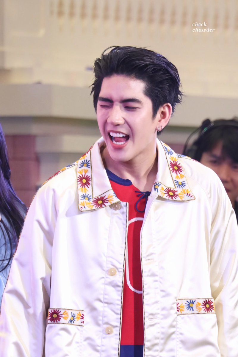 checkchawder's tweet photo. ซีไม่ใช่แค่ชื่อแต่เปนจริต ลุ้นเว่ออออออ

JIMMYSEA AT SUMMER THE MALL BANGKAPI
“⋆@Sea_tawinan : #sea_tawinan
#THEMALLSUMMER2026XJIMMYSEA https://t.co/brxmHbigEx