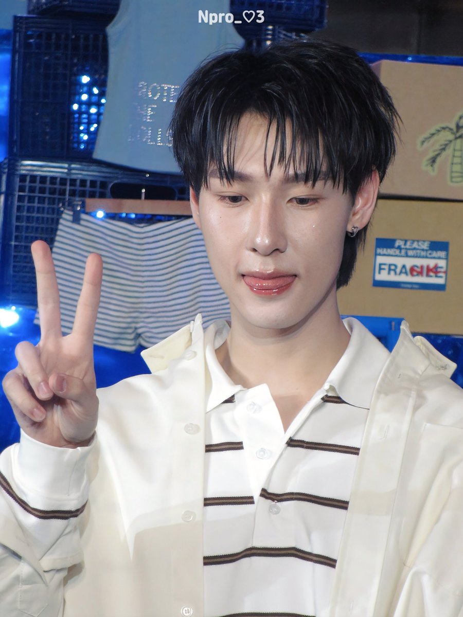 𝑁🌙 tweet media