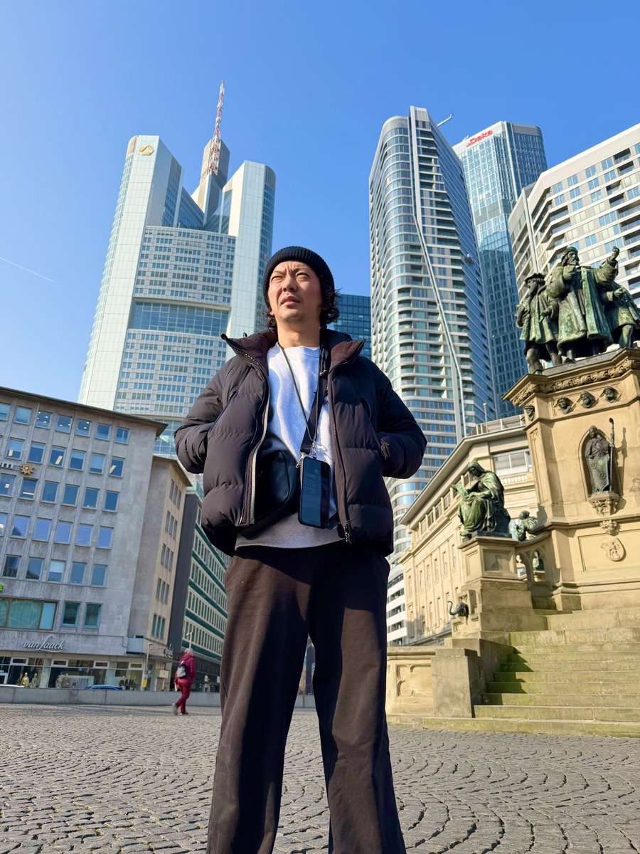 あとむ tweet media