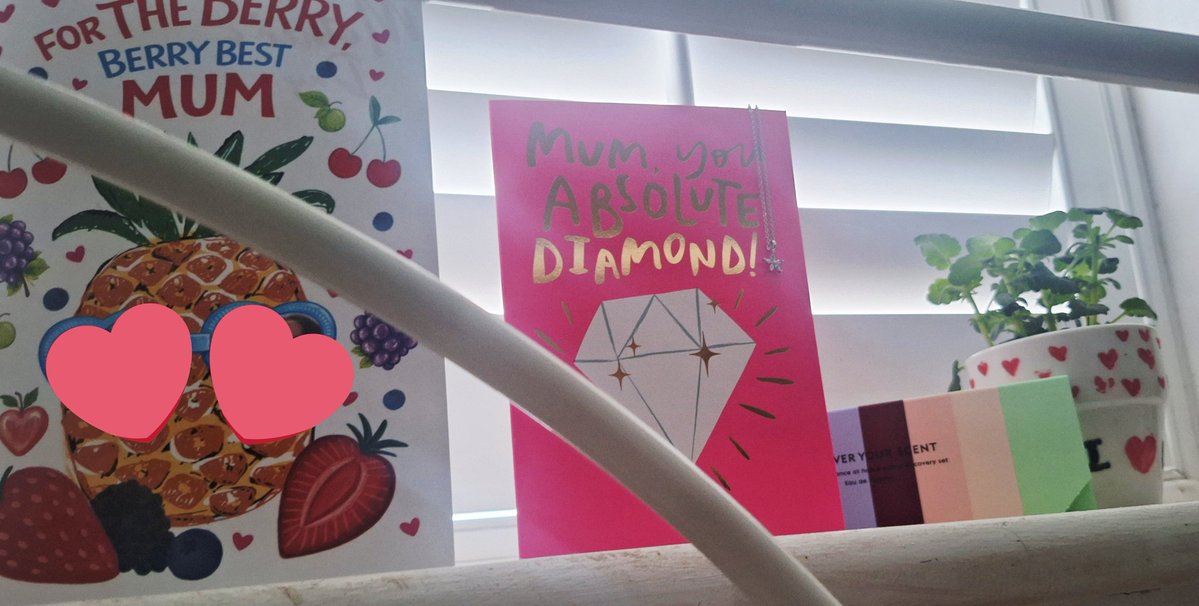 Miss Hot Pot tweet media