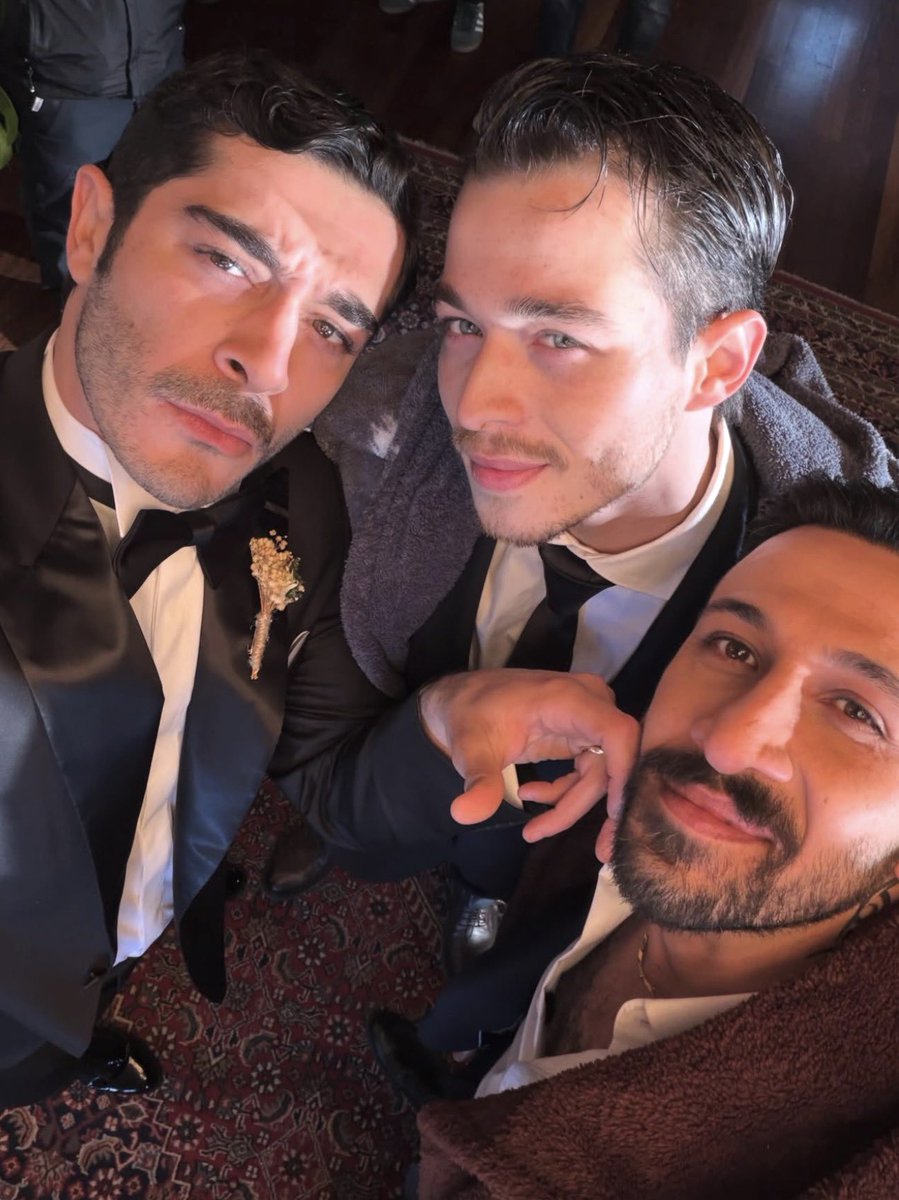 Eymir Taha ve Ertan 🤟🏽😎
#ErsinArıcı #CanBartuArslan #BurakDeniz
#Sahtekarlar