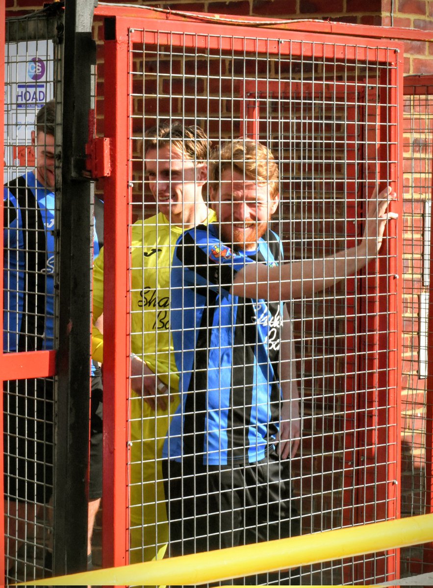 ๐๐ข๐ญ๐ญ๐ฅ๐ ๐๐๐ค๐ฅ๐๐ฒ ๐
๐ tweet media