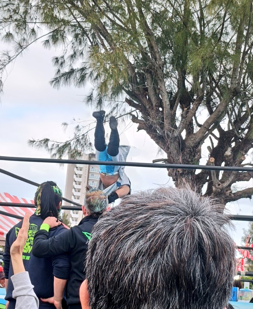 aki1832's tweet photo. 野外のプロレスいいよね～
この時間帯は暑すぎず寒すぎず
いい感じだった！

#rd_pw https://t.co/b37lhKu0RX