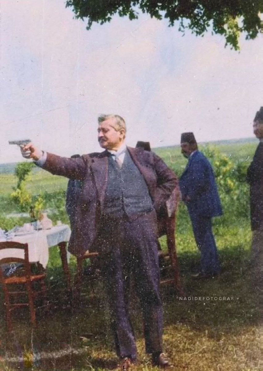 aksoymutlu's tweet photo. Ermeni teröristler tarafından Şehit edilen Türk milletinin büyük evladı, Talat Paşa.

🇹🇷 Aziz ruhu şad olsun. https://t.co/16cfzBDbuN