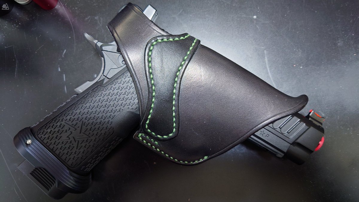 マドロック tweet media