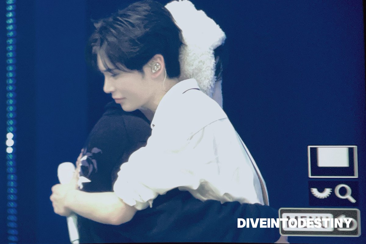 diveintodestiny's tweet photo. 260315 HERE &amp; NOW ENCORE D3

수고했어💧 [Preview]

#장하오 #ZHANGHAO #章昊 #ジャンハオ #성한빈 #SUNGHANBIN #成韩彬 #ソンハンビン #제로배이스원 #ZEROBASEONE #ZB1 https://t.co/qm9xx246Rp