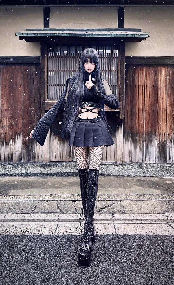 🚭🥀高嶺ヒナ🥀🚭1stフォトブック発売 tweet media