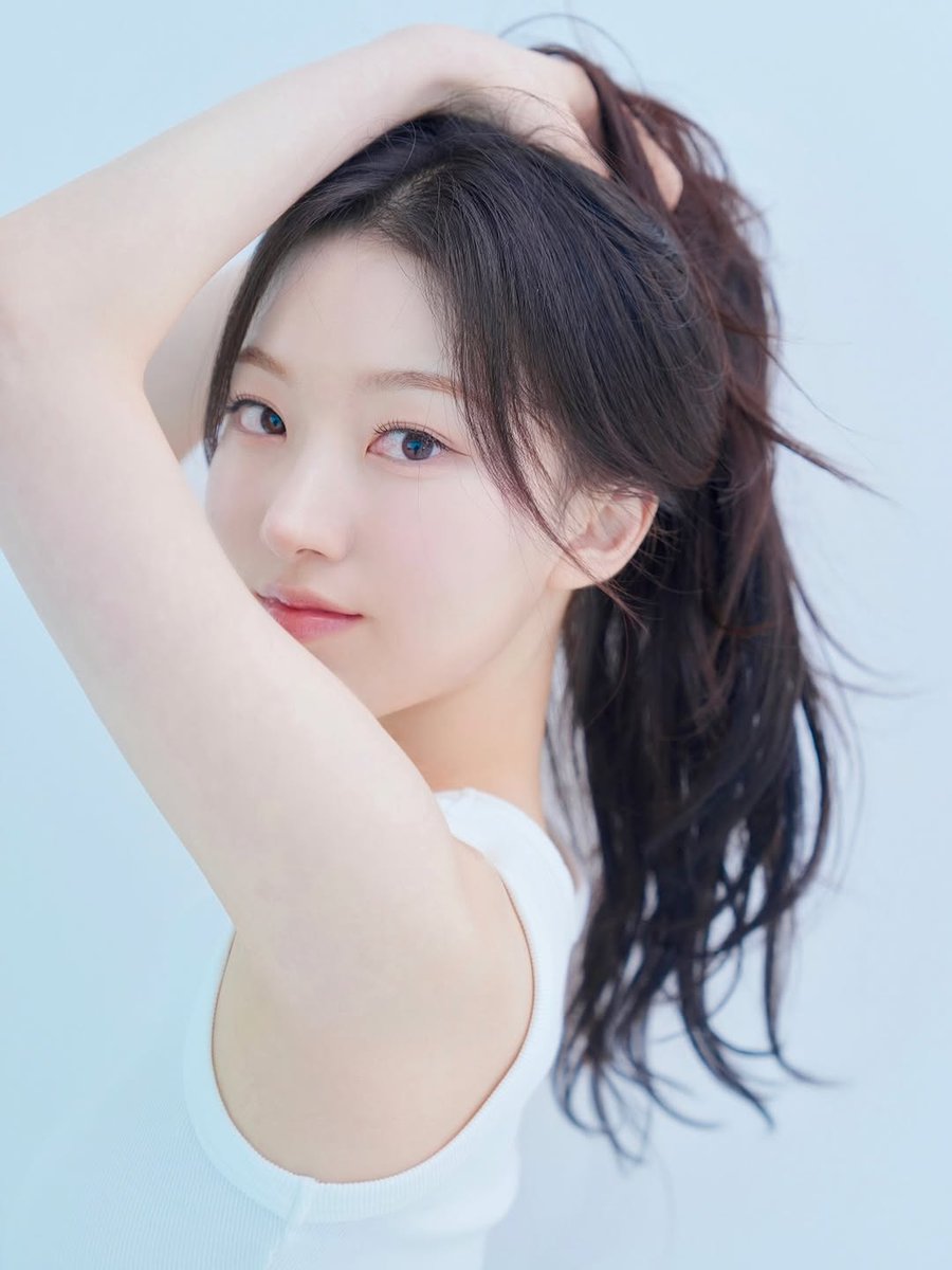 youi pics tweet media