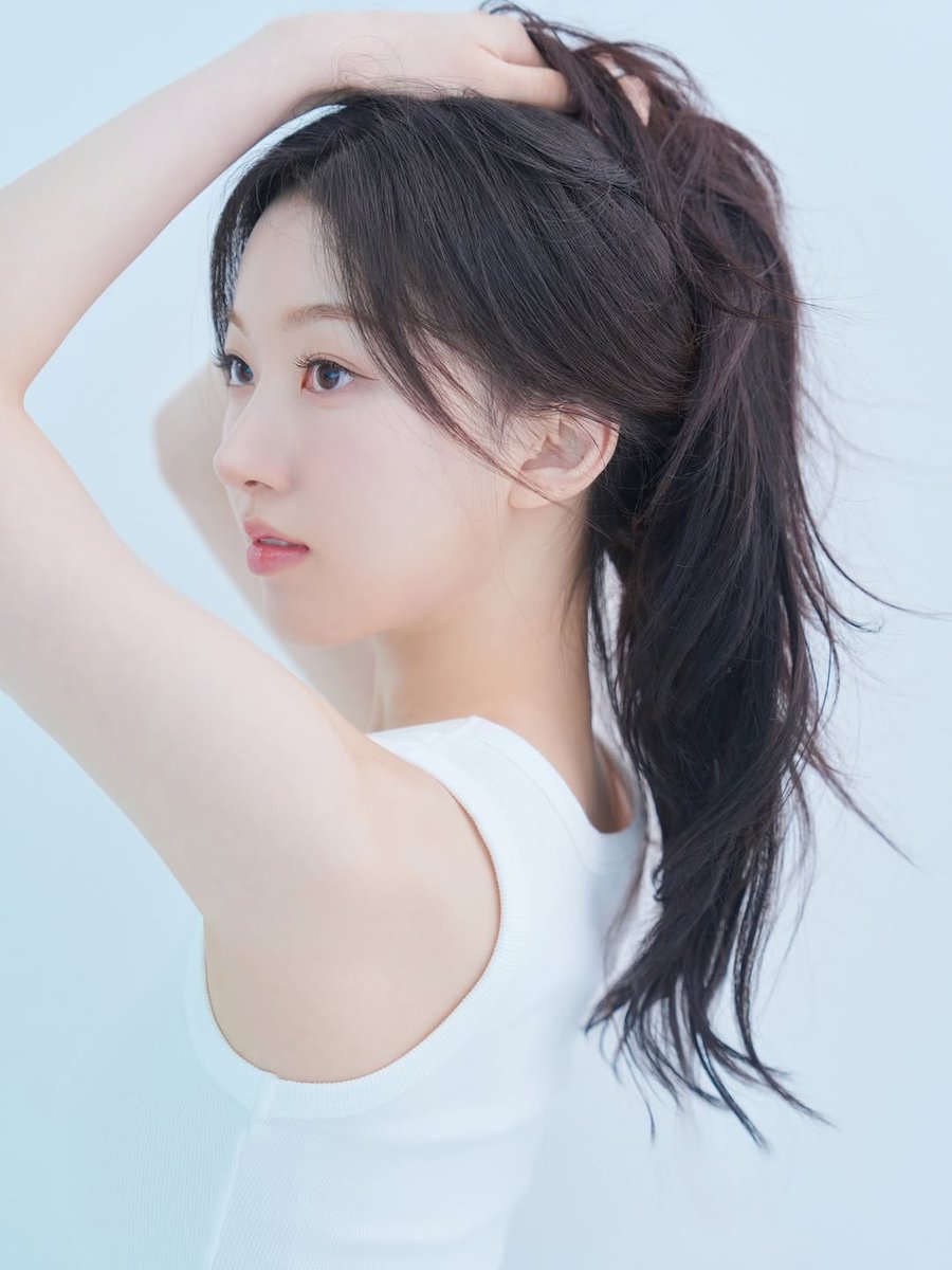 youi pics tweet media