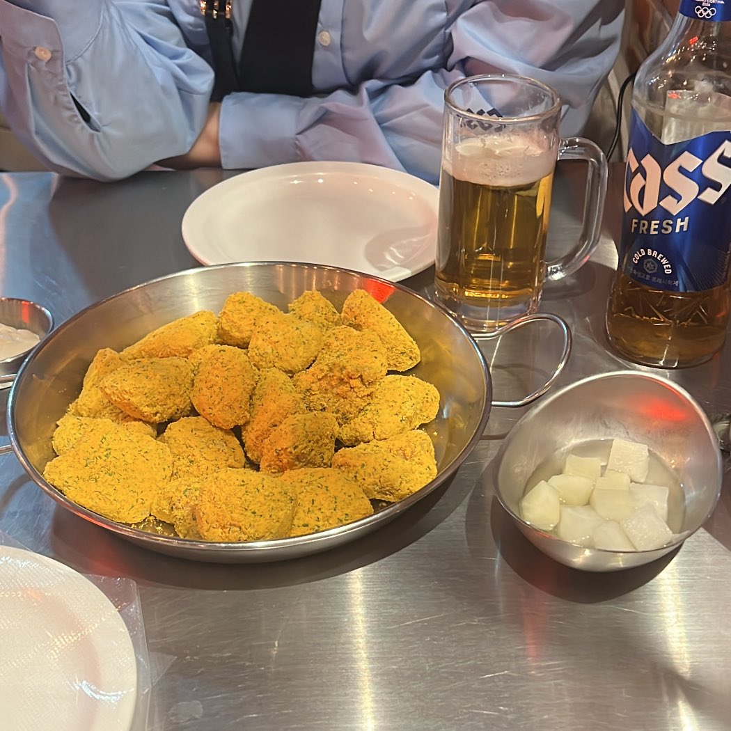 yuuu___228's tweet photo. プリンクルチキンのこの粉怪しいもん入ってんじゃないかくらいおいしい

#日常垢
#日常垢さんと繋がりたい https://t.co/QBwi9GYOCv