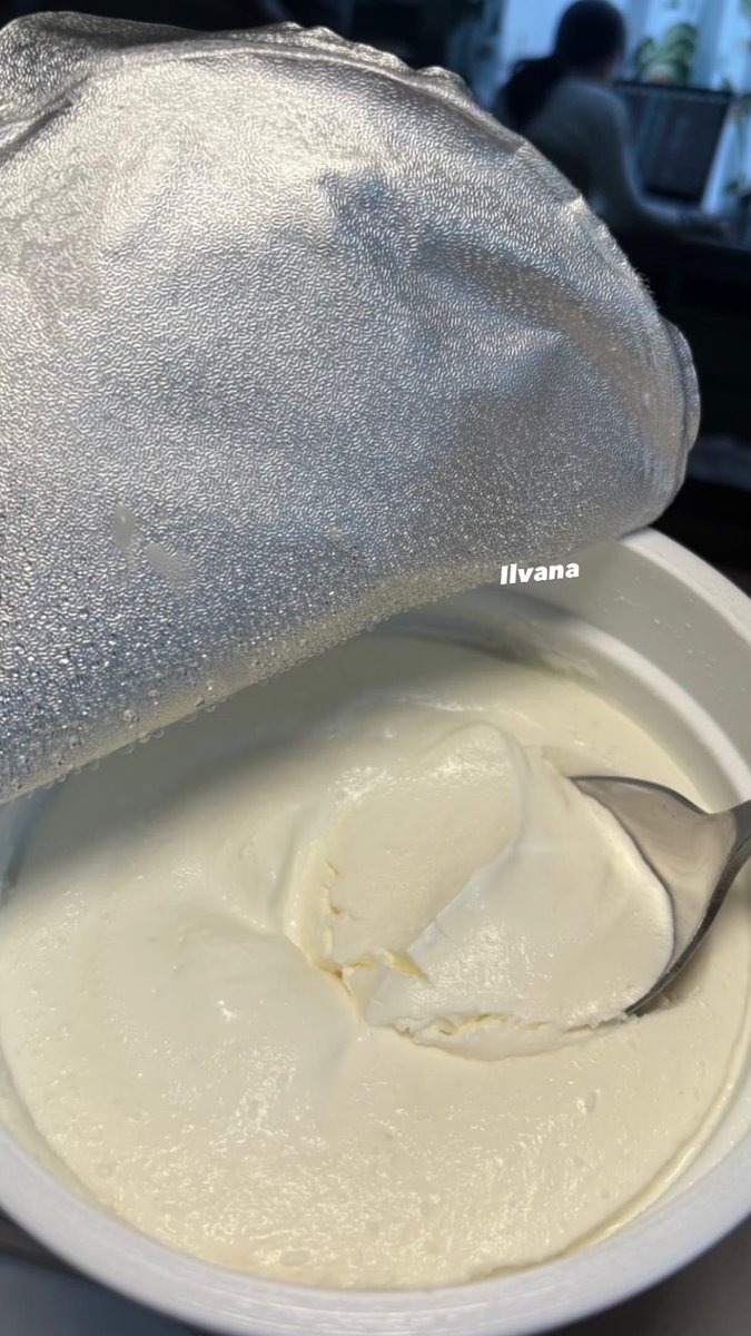 ulianpuyy's tweet photo. BUAT CEWE-CEWE YANG UDAH NIKAH..

Serius, coba deh rutinin minum greek yoghurt &amp; jus cranberry dibarengin senam kegel.. Trust me, kalian bakal bersyukur sama investasi ini 😭🙏🏻￼🙏🏻 https://t.co/lYp7N0c3Wu