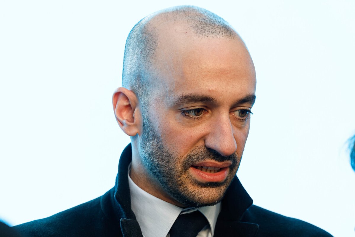 Le Parisien tweet media