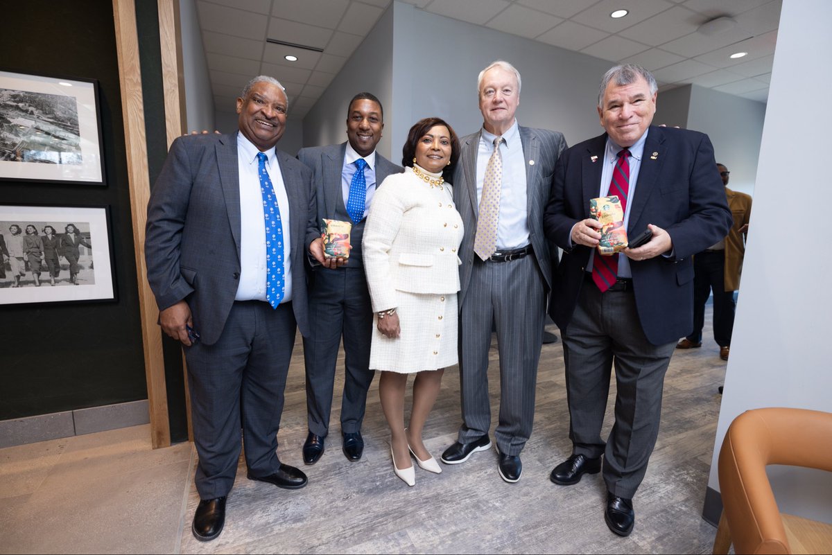 Darrell T. Allison tweet media