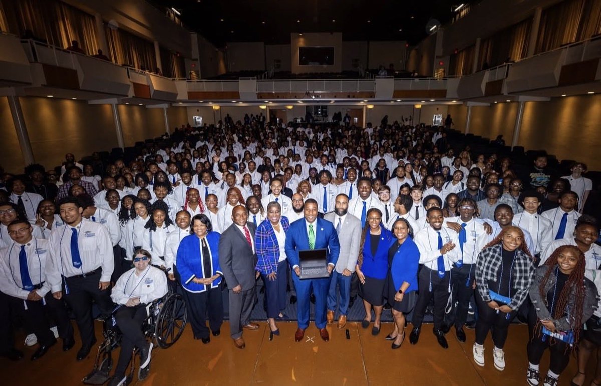 Darrell T. Allison tweet media