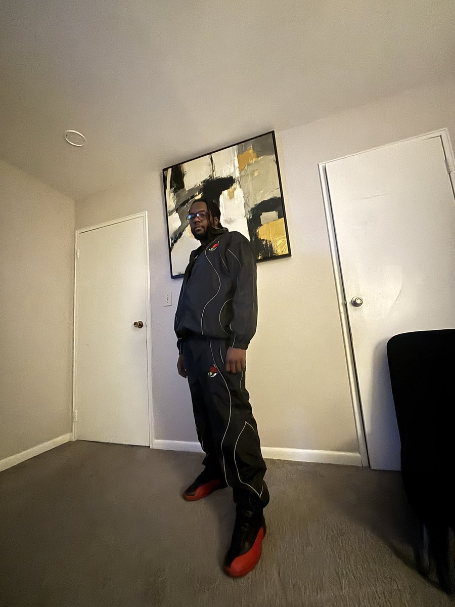 NapalmNami's tweet photo. time to tap in wit ya blk friend https://t.co/XgcGkxB0fj