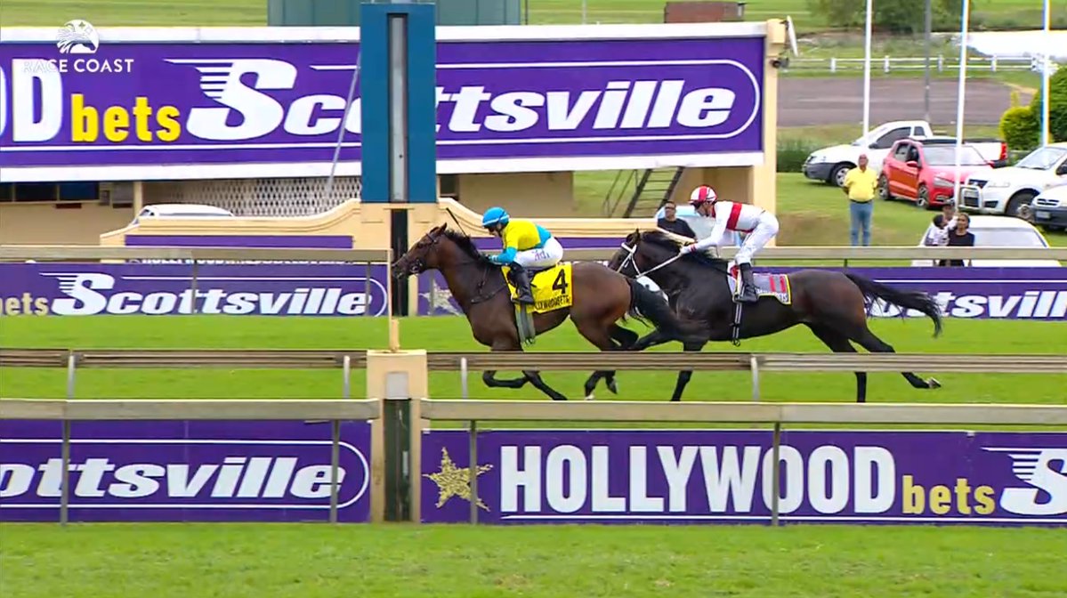 Art Martineau tweet media