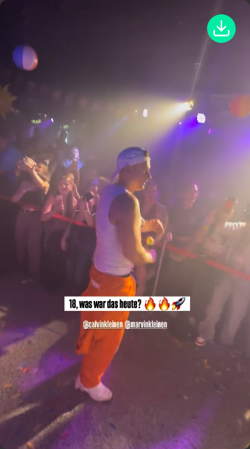 vollo1955's tweet photo. Calvin und Marvin haben schon Nerven. Während sie von den Hunters gejagt werden, treten sie in Eschweiler auf. Termine sind halt Termine... #mostwanted https://t.co/cbQNfAnh0R