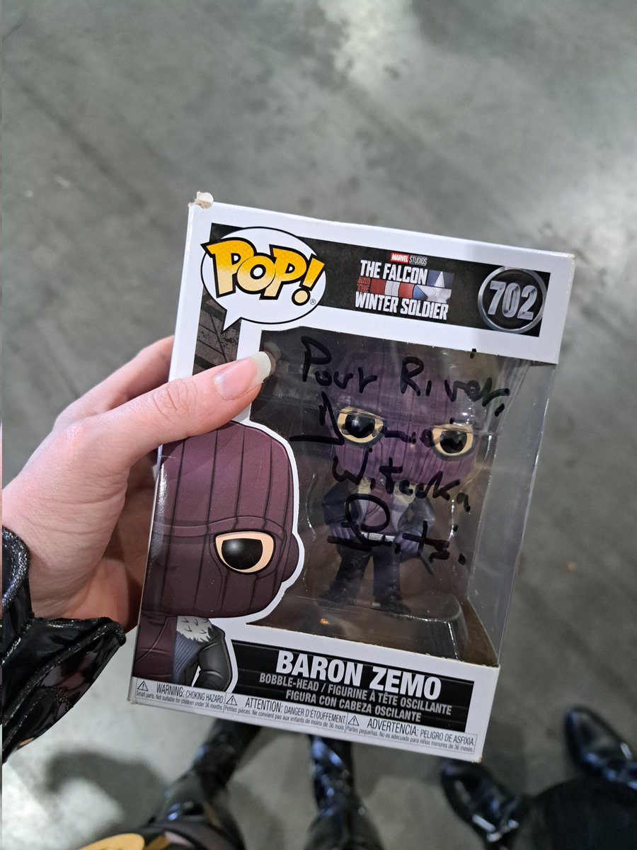 hebiredfield's tweet photo. I MET ZEMO'S FRENCH VOICE ACTOR TODAY 🤭✨ #zemo #baronzemo #helmutzemo https://t.co/tvVnu9WClu