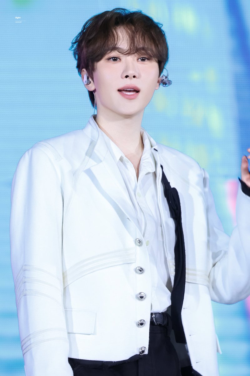 𝑠𝑖𝑔ℎ𝑡 tweet media