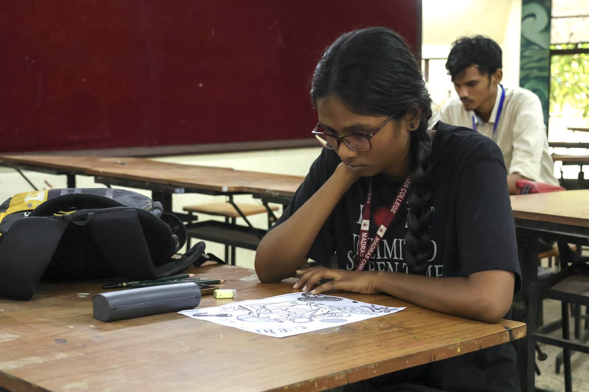 JournalismMcc's tweet photo. Pencil in hand, imagination in paper!!

Sketching Showcase at MAIYAM! 

Participants brought their imagination to life, transforming blank sheets into compelling visuals through creativity, detail, and artistic expression. https://t.co/vm7n9i6jde