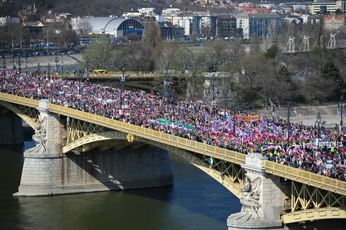 Balázs Orbán tweet media