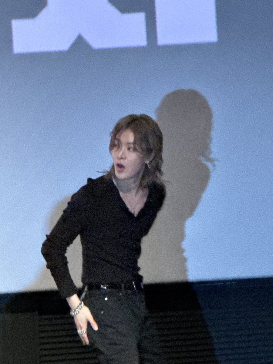 이때 왜 놀랐었지 
내려가는곳 헷갈렸었나 ••  
놀라는것도 선녀같음

스페셜즈 유타 무인