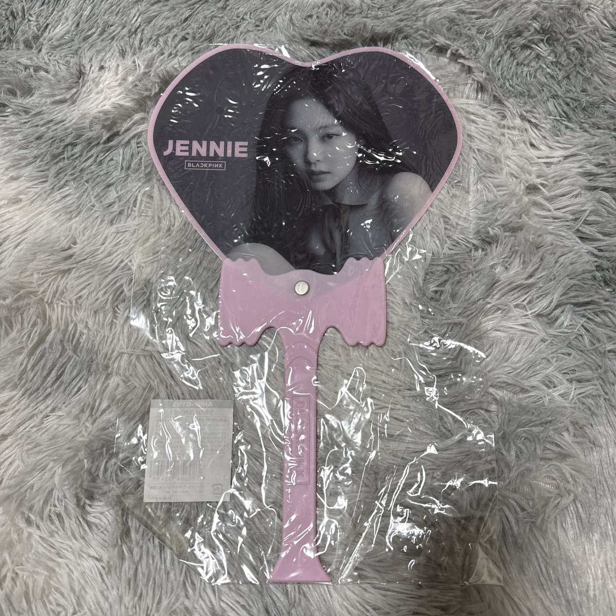 YG_116's tweet photo. どなたか欲しい方🙏🏾💕
#blackpinkグッズ https://t.co/8iIlUwKvQA